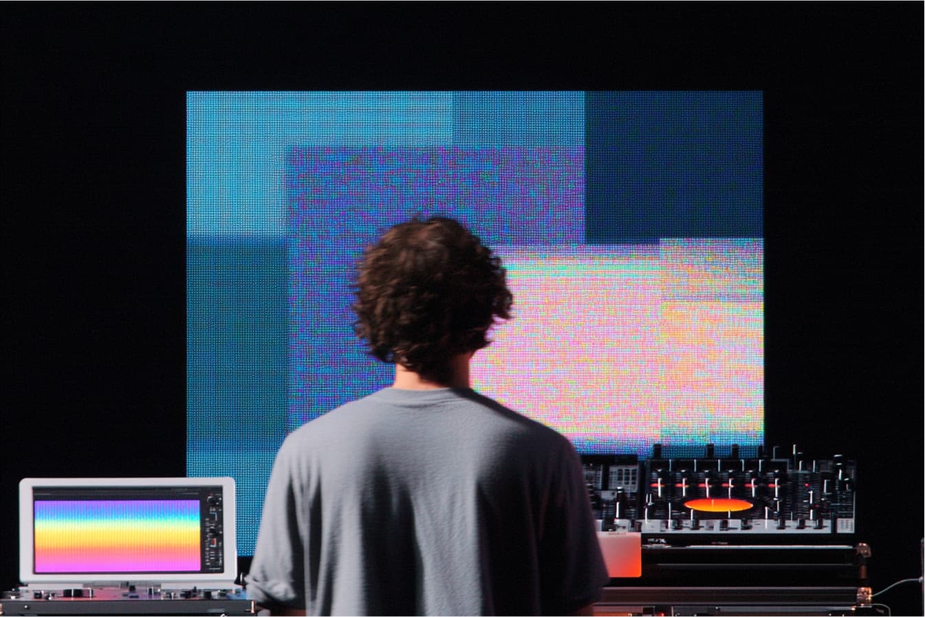 Automatically remove backgrounds from videos -perfect for creating clean, professional content without a green screen.